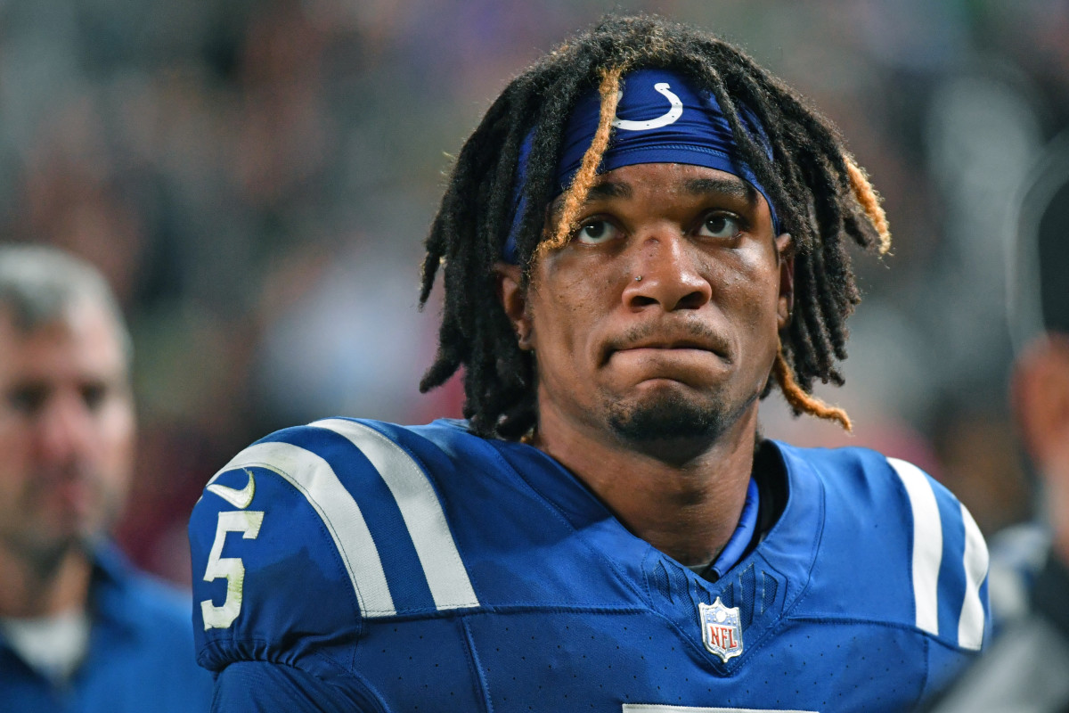 Aug 24, 2023; Philadelphia, Pennsylvania, USA; Indianapolis Colts quarterback Anthony Richardson (5) against the Philadelphia Eagles at Lincoln Financial Field. Mandatory Credit: Eric Hartline-USA TODAY Sports